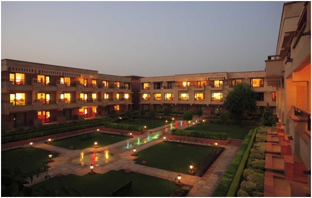 Spend Your Summer Vacations in the Lap of Luxury – Agra Five Star Hotels