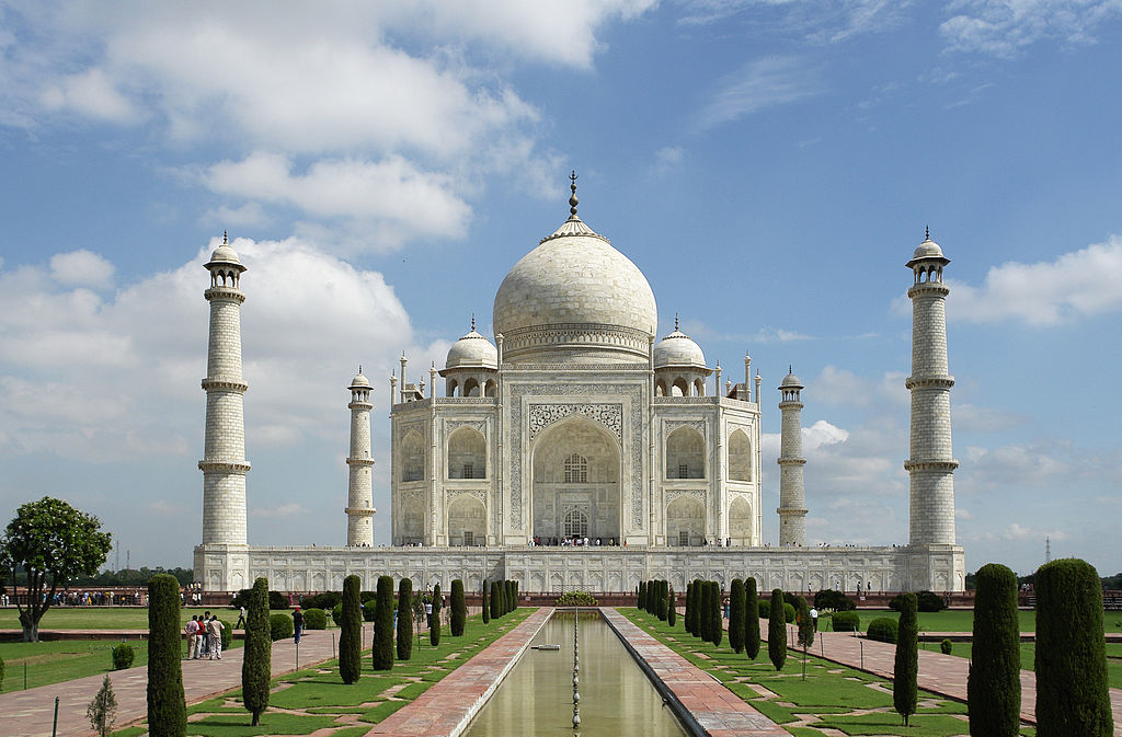 1-Day Trip to The Taj Mahal, Agra from Delhi