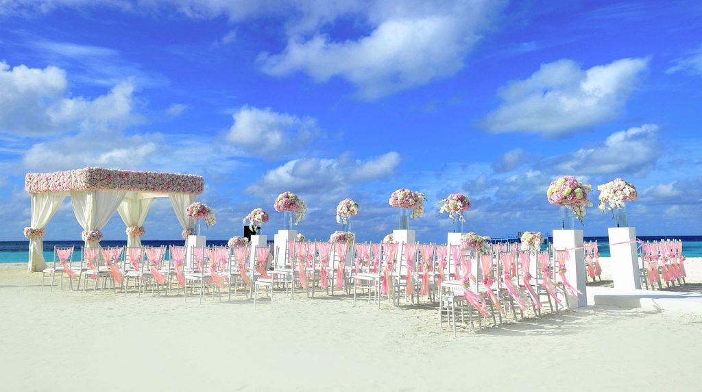 5 Reasons Why Destination Weddings Wins Over Traditional City Weddings
