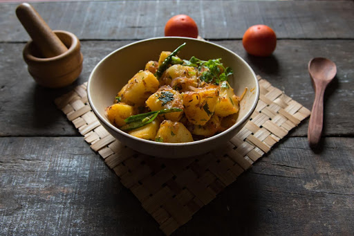 aloo ke gutke