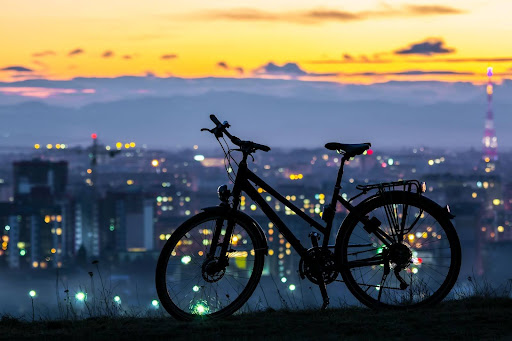 night cycling tours