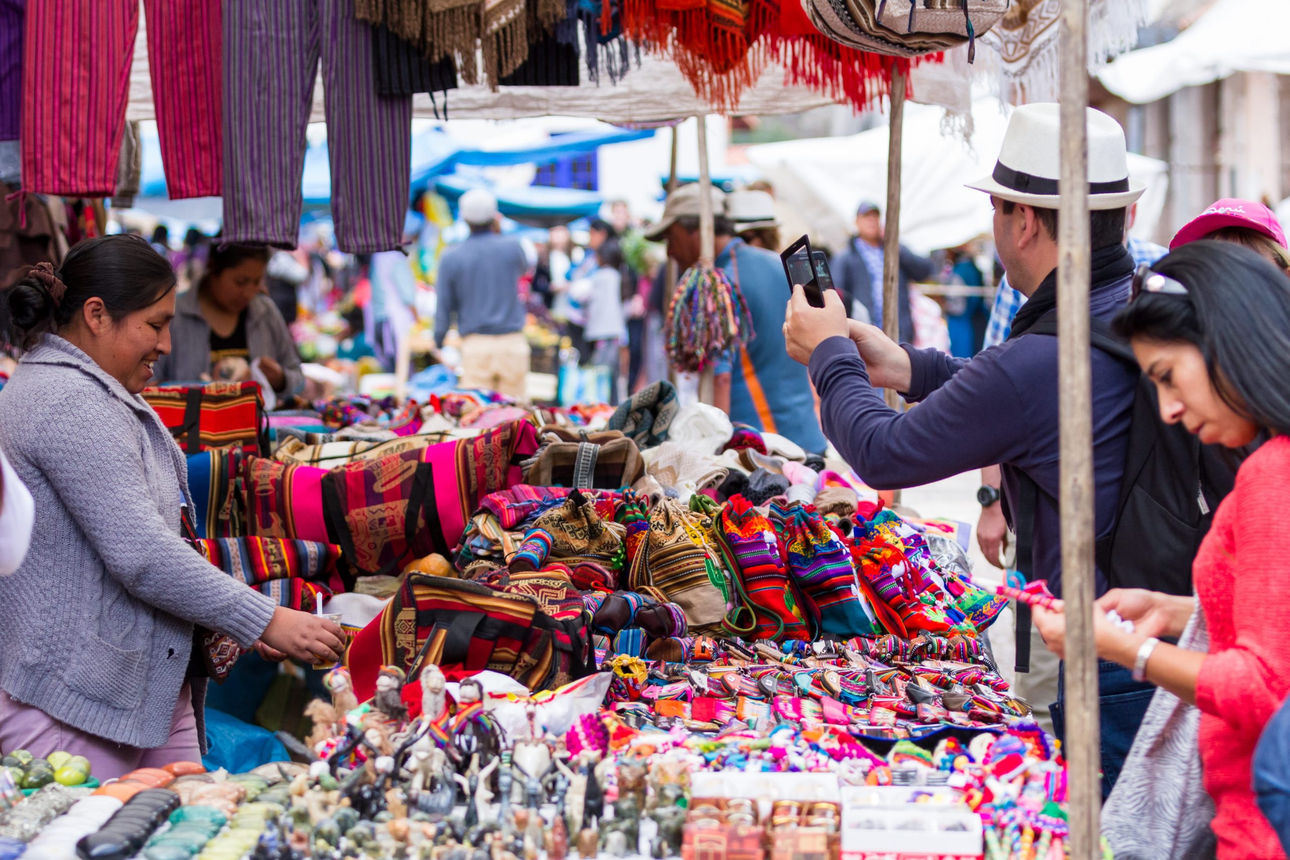 Street Shopping in Delhi: Best Markets to Explore