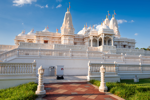 Banke Bihari Temple, Vrindavan: Timings, Darshan & Visitor Guide
