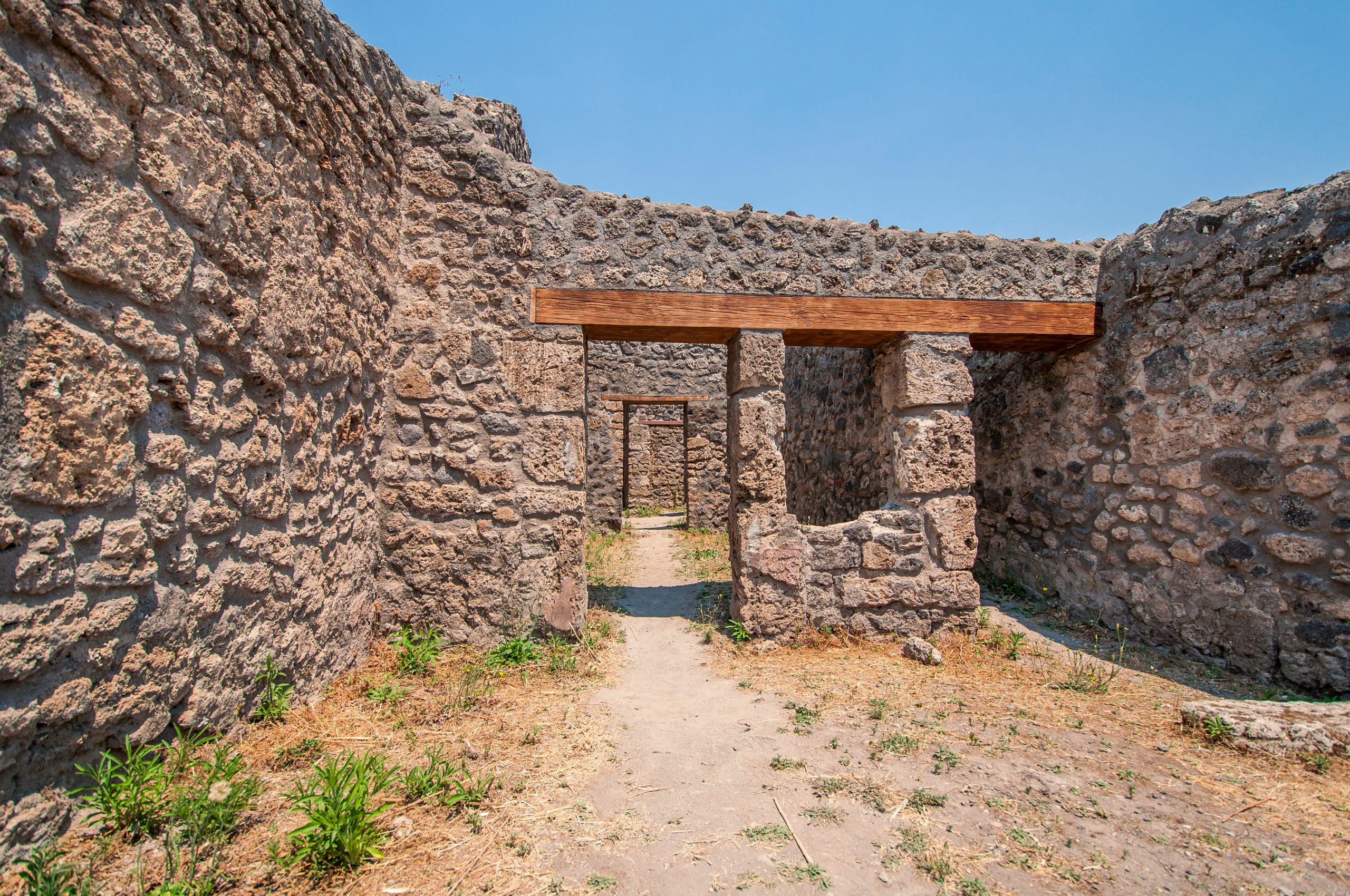 Tughlaqabad Fort Delhi: Timings, Nearest Metro & Travel Guide
