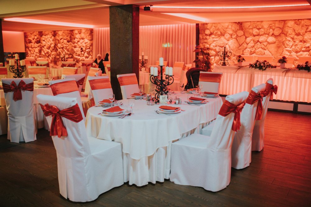Oak, Pine & Alpine Banquets